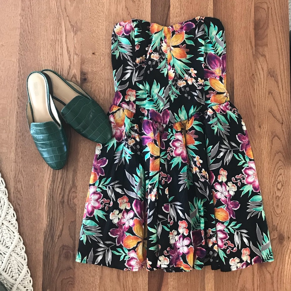 FOREVER 21 MINI DRESS tropical design Size Small